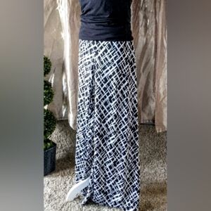 Black & White Full Leg Lightweight Pants - Pull On/ Turn Down Waist